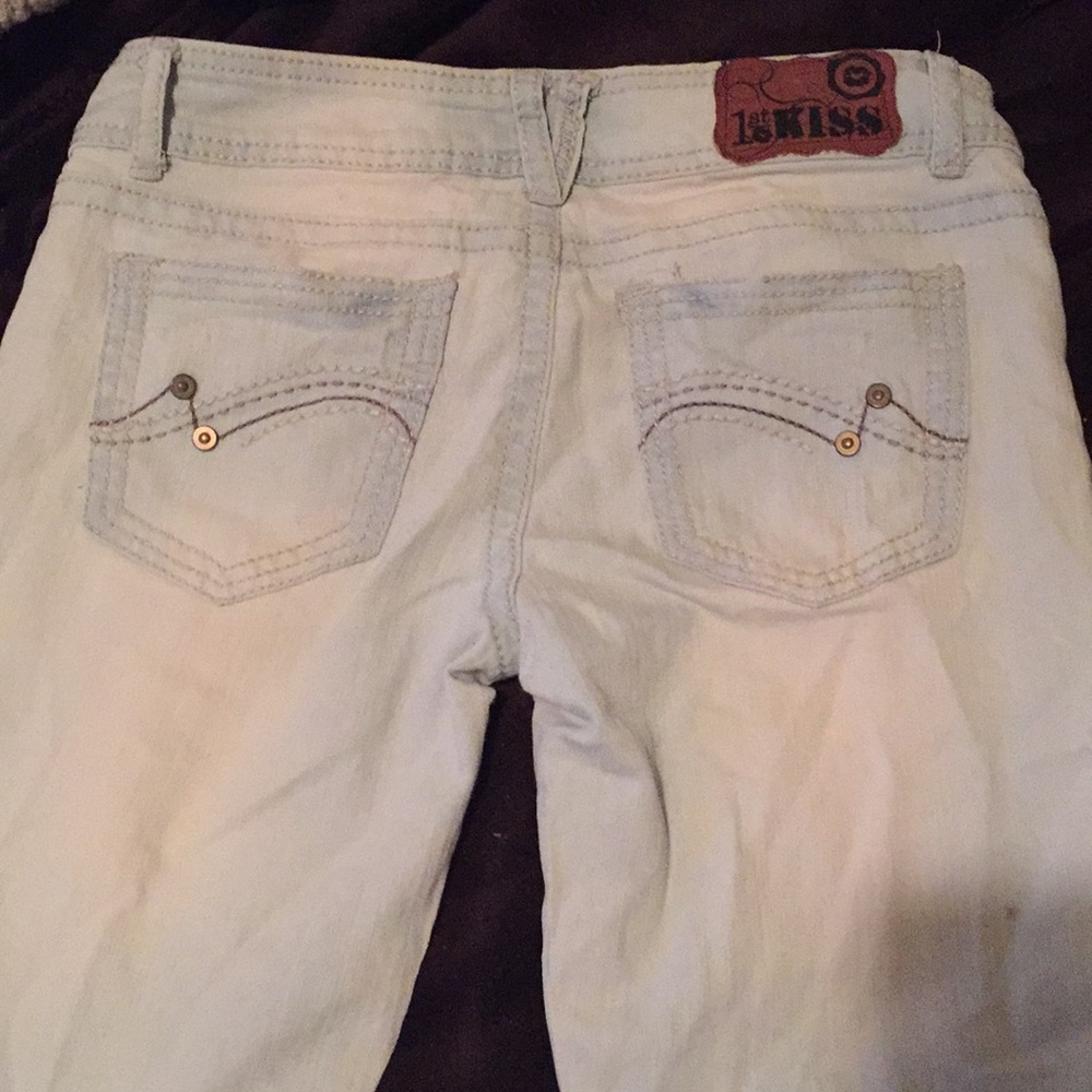 Distressed capris - Picture 6 of 6